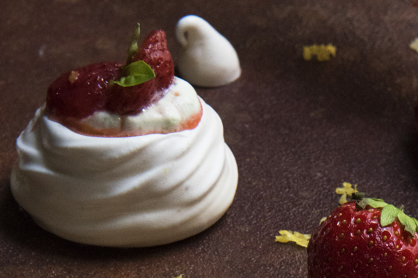 Mini Pavlova Fraises